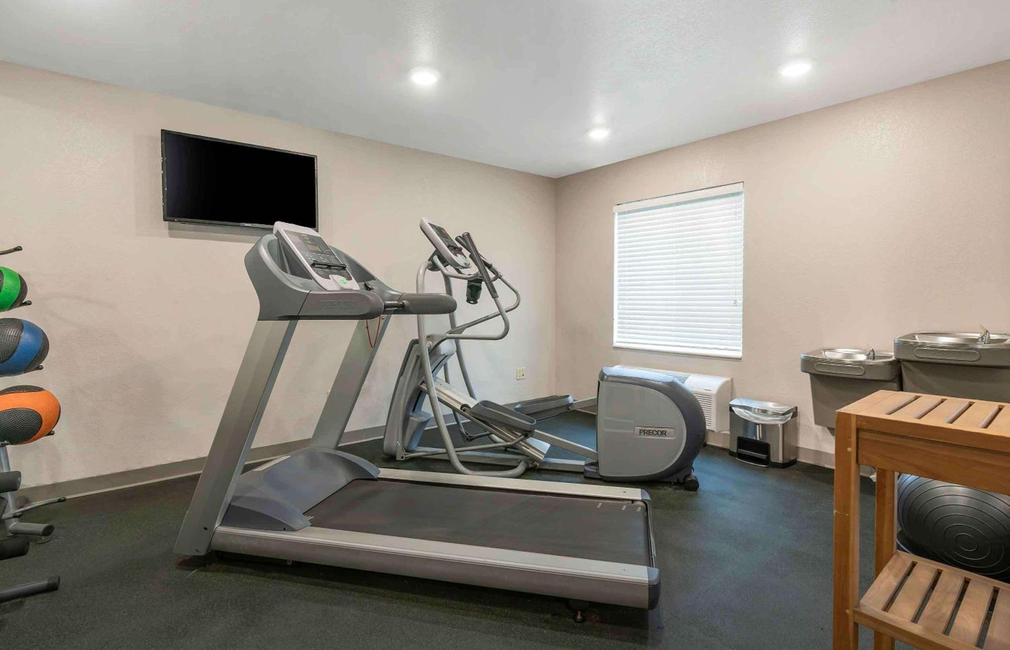 Extended Stay America Select Suites - Louisville - Airport Kültér fotó