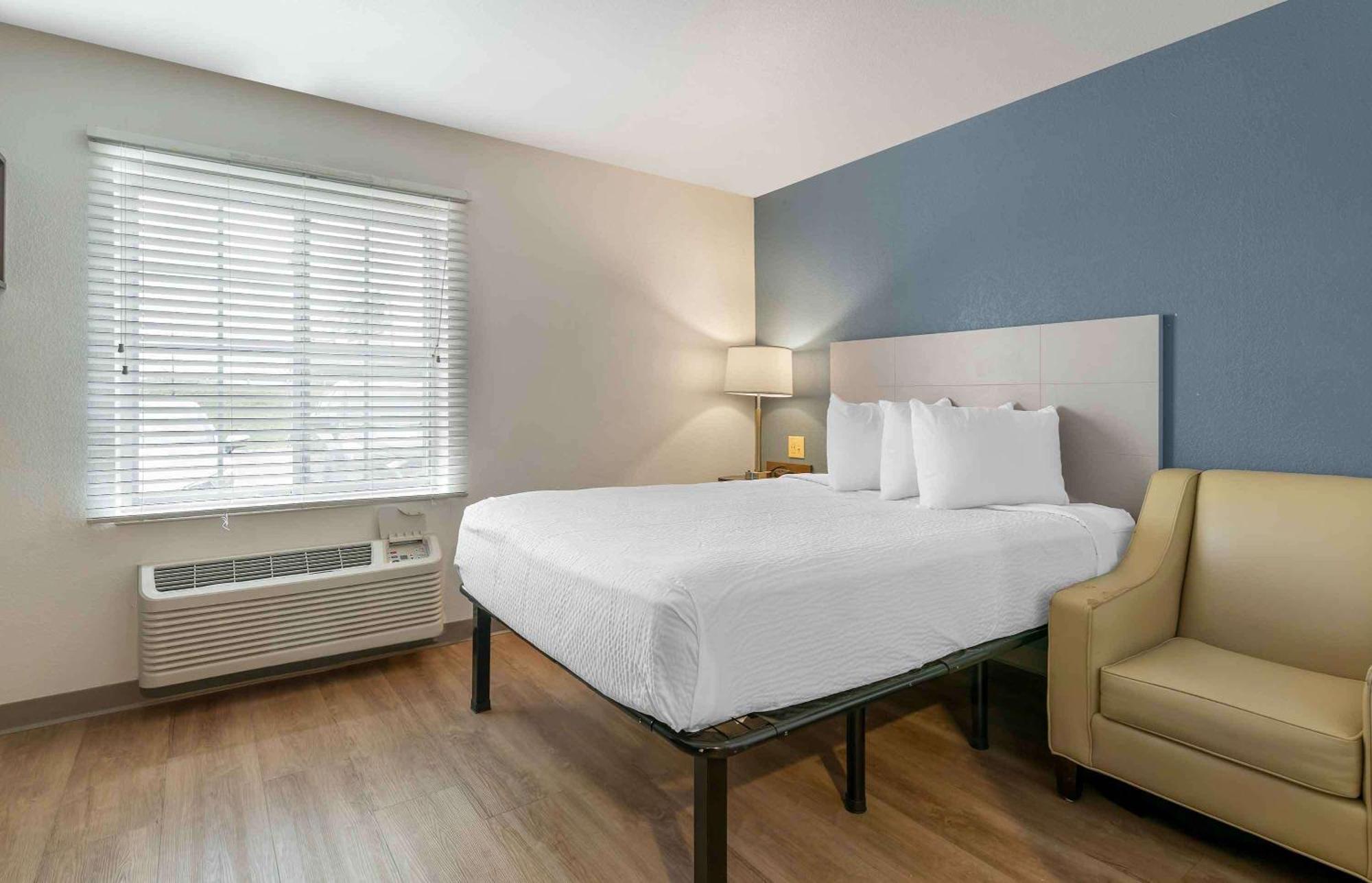 Extended Stay America Select Suites - Louisville - Airport Kültér fotó